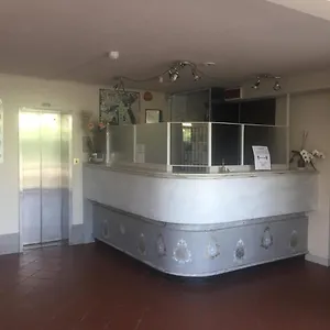 Hotel One Via Roma, 82, Altopascio