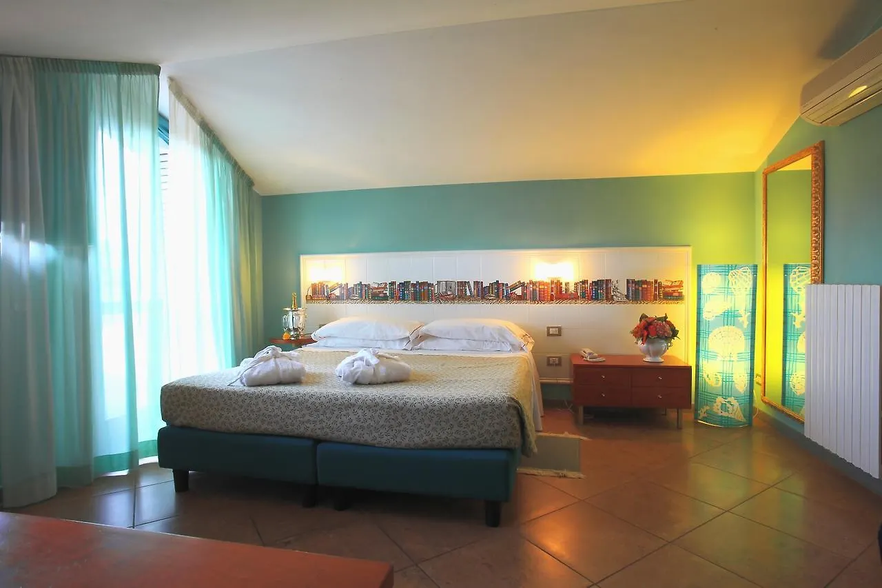 Hotel Alexandra Vinci 3*,