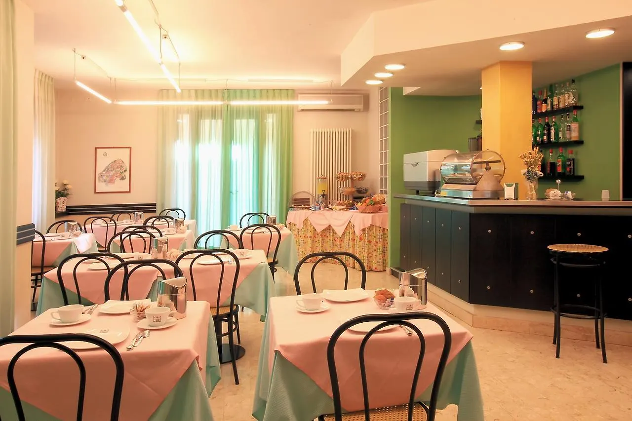 Hotel Alexandra Vinci