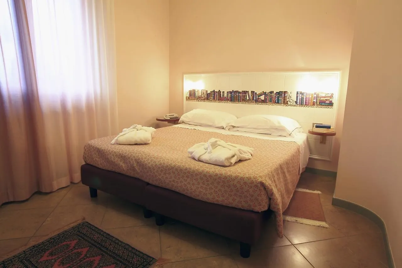 Hotel Alexandra Vinci 3*,  Italien