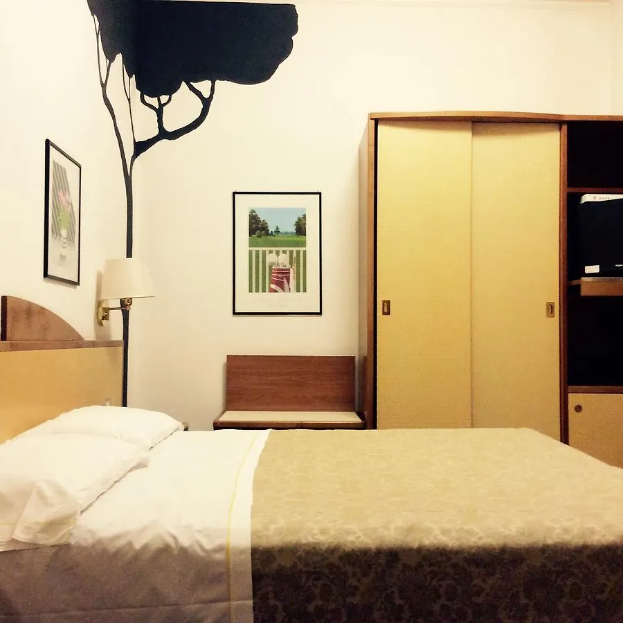 Hotel Alexandra Vinci 3*,
